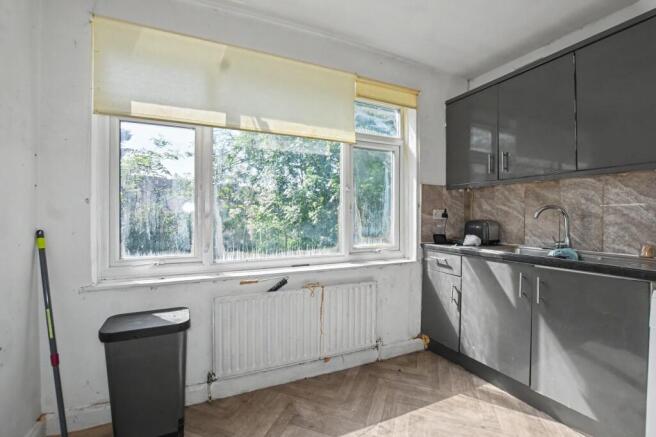 82 Holly Hill Road, Lessness Heath, Erith DA8 1QD