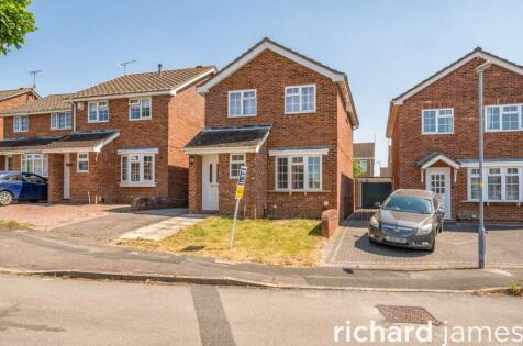 Adwalton Close, Freshbrook, Swindon, SN5