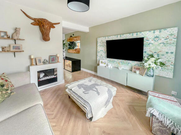 2 bed Semi-Detached for sale Image 7