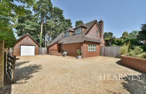 Chander Close, Ferndown, BH22
