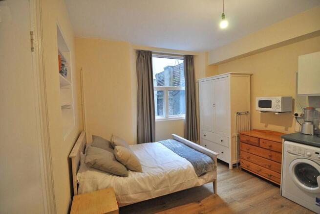 Studio to rent