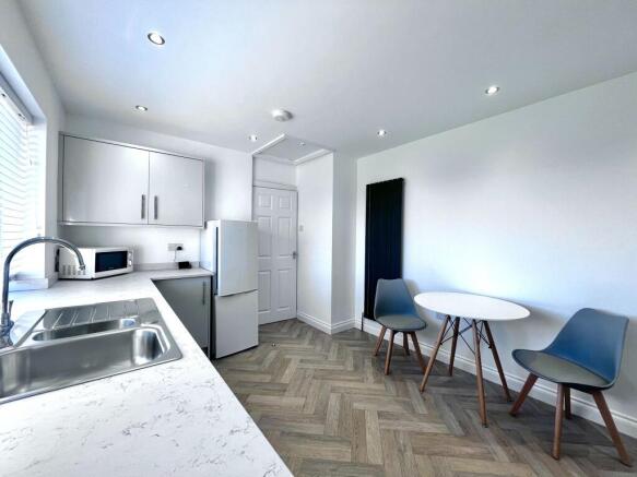 2 bed Bungalow to rent Image 9