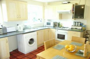 Fitted Kitchen