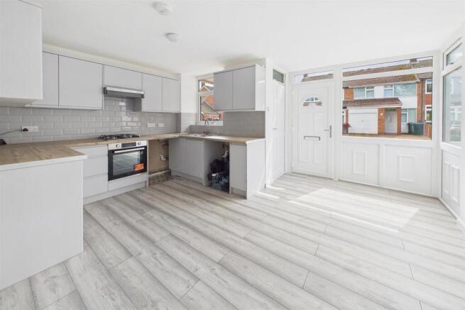 Kitchen/ Dinner