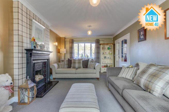 LOUNGE: