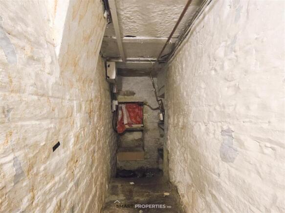 3 bed Terraced for sale Image 11