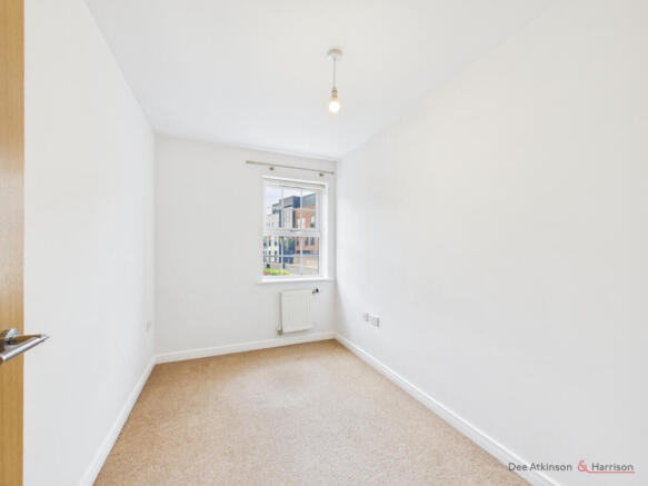 3 bed Terraced for sale Image 6