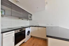 Flat B, Green Way Building, Clarence Lane, London SW15 4BB