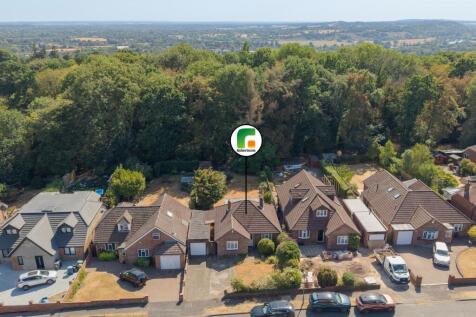 Wilfrids Wood Close, Flackwell Heath, HP10