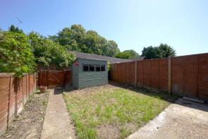 3, Fairacre, Maidenhead SL6 4AN