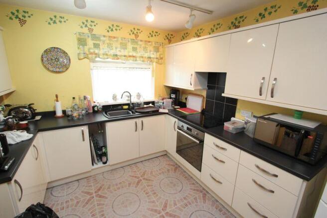 Kitchen/Dining...