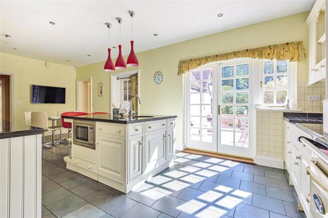Kitchen/Breakfast Rm