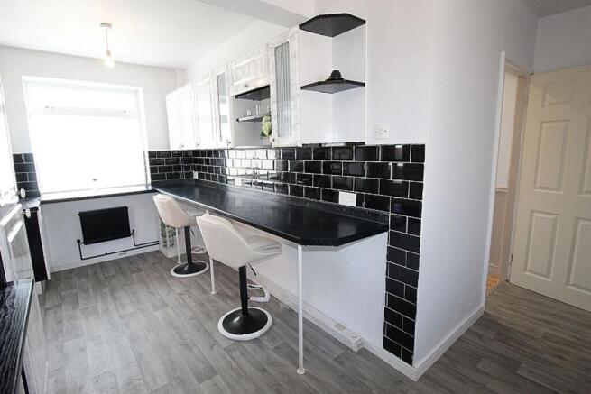 3 bed Semi-Detached for sale Image 7
