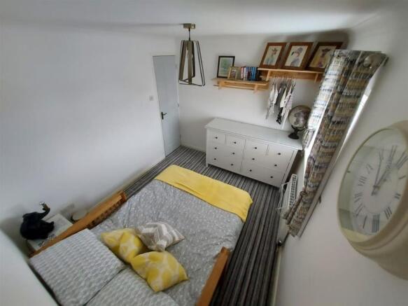 BEDROOM TWO DIFFERENT ASPECT
