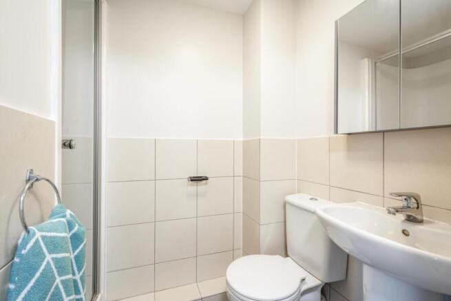 6 bed Private Halls to rent Image 11
