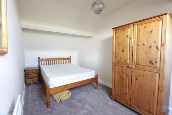 3 bed House to rent Image 12