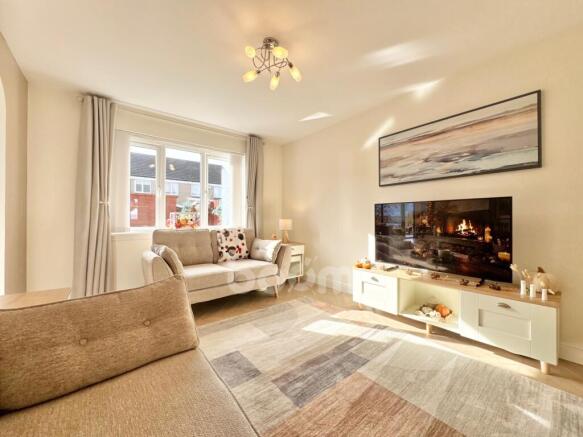 Barmore Crescent, Bishopton lounge shot