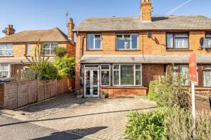 56, Kings Road, Newbury RG14 5RG