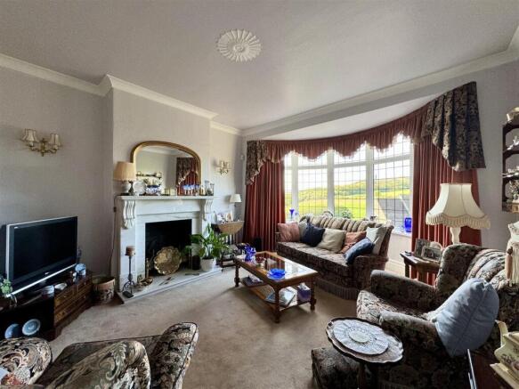 3 bed Semi-Detached for sale Image 8