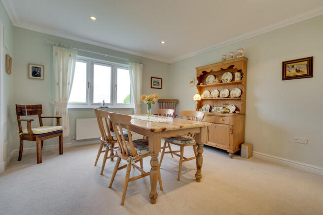 Dining Room/Bedro...