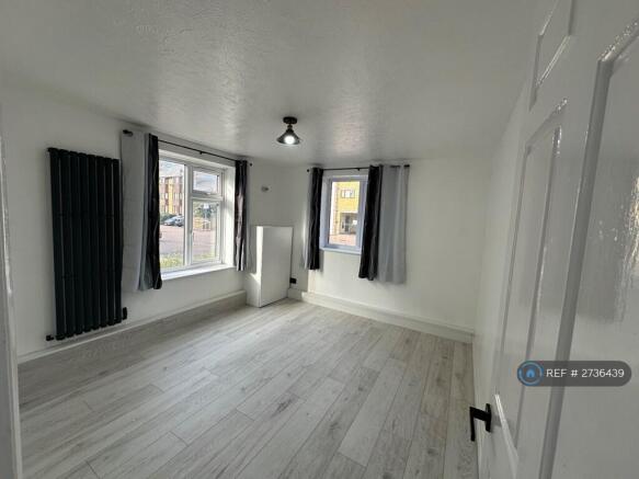 Spacious Main Bedroom