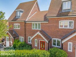65, Five Oaks Lane, Chigwell IG7 4FJ