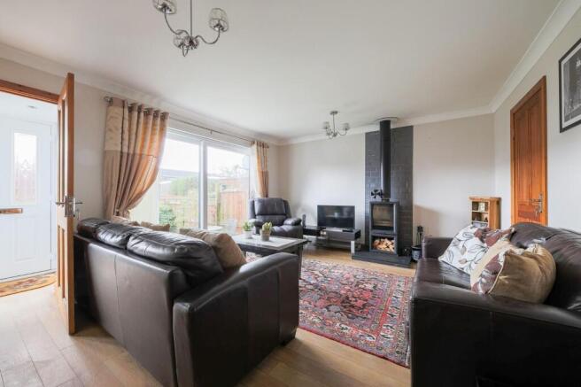 Broomlee Road, Newcastle Upon Tyne, NE12 photo 2