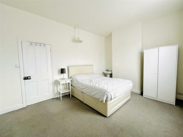 Bedroom 1 Aspect 2