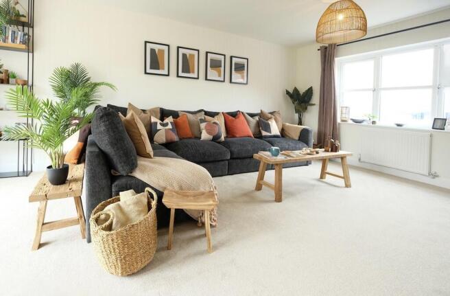 4 bed Detached for sale Image 6