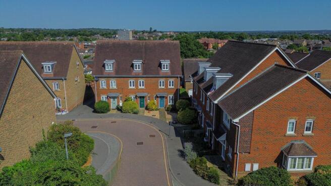 4-bed terraced on Wellswood, Haywards Heath, RH16, £475,000