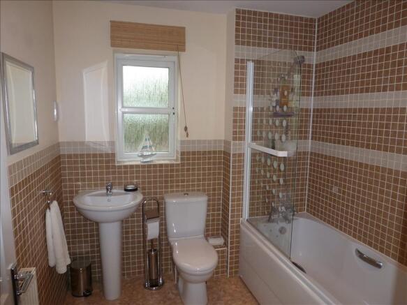 Photo 10