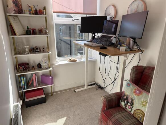 2 bed Terraced for sale Image 11
