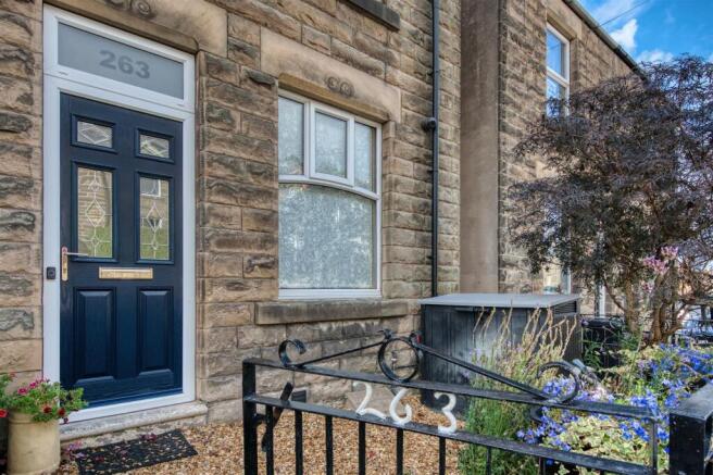 Smedley Street, Matlock photo 4