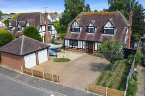 3, The Coverts, Colchester CO5 8AW