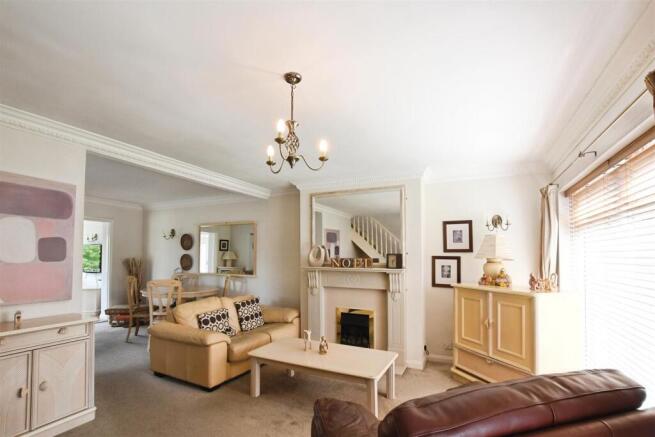 Living/Dining Room