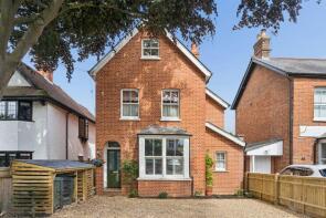 96, All Saints Avenue, Maidenhead SL6 6LZ