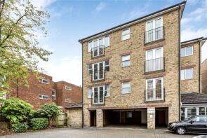 7, Ash House, Burnt Ash Hill, London SE12 0HW