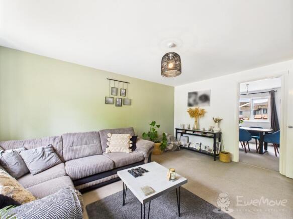 CAM03624G0-PR0147-STILL006