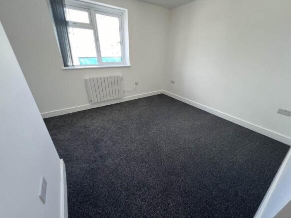 Flat B Imber road be