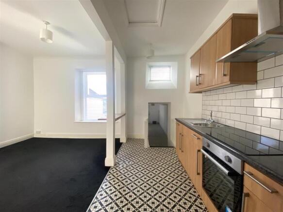KITCHEN 3.jpeg