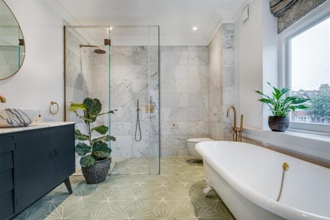 Ensuite