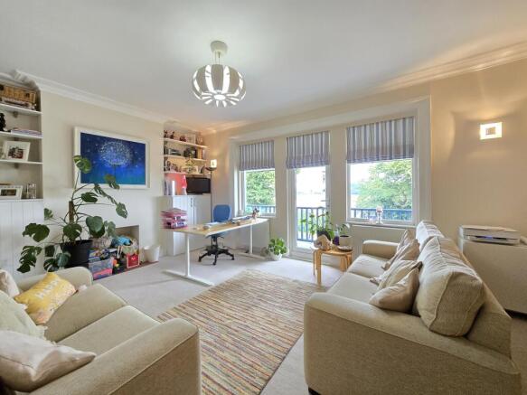 Lounge 2/Bedroom 1