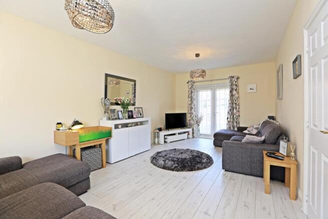 Spacious lounge