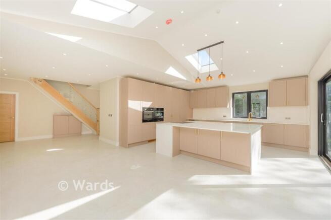 Valley Road, Fawkham, Longfield, Kent photo 3