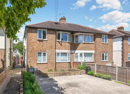 Liberty Avenue, Colliers Wood