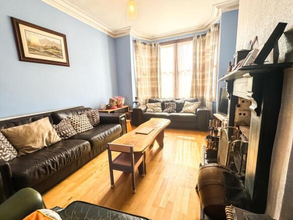 4 bed Terraced for sale Image 4
