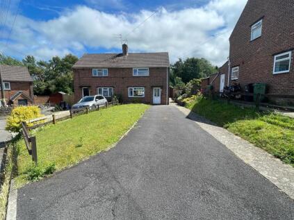 Langmead Road, Crewkerne