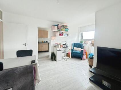 London Road, London, E13