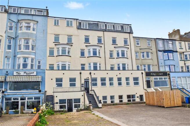 2 bed Apartment to rent Image 11