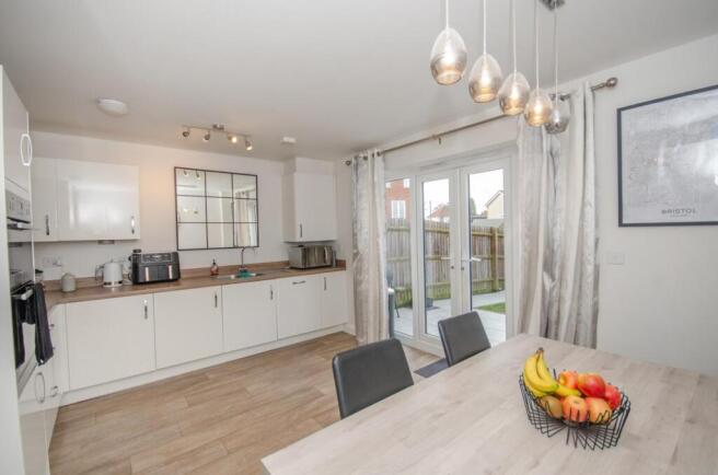 Kitchen-diner pic 3.jpg